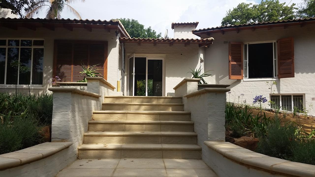 יוהנסבורג Amberhall Guesthouse מראה חיצוני תמונה